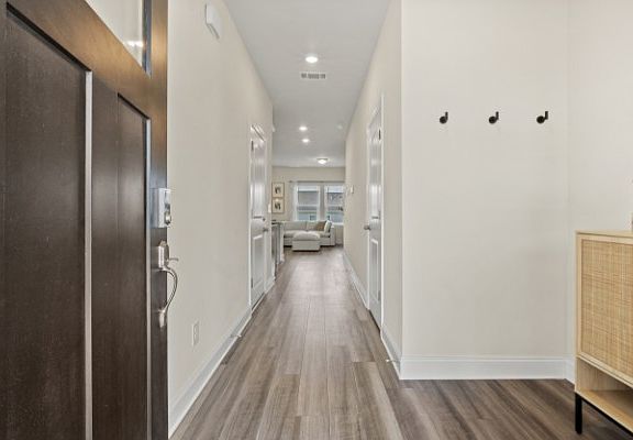 2nd image of 4511 Skywood Ln