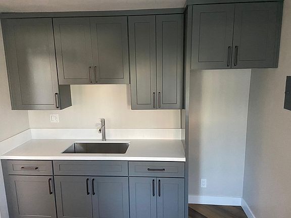 2nd image of 1557 N Alexandria Ave #1