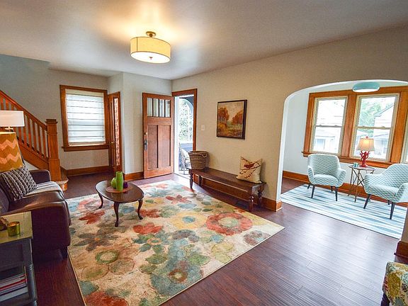 2nd image of 3104 Auten Ave