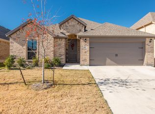 217 Bayonet Dr, Fort Worth, TX 76108