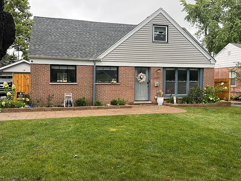 809 Justina St — Photo 23