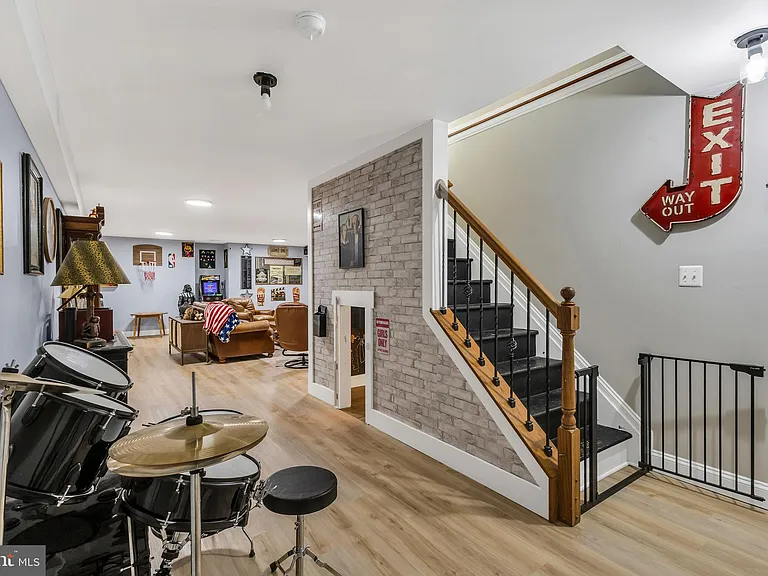 23636 Hansel Ct — Photo 53