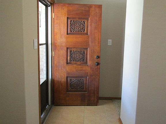 3rd image of 1614 NW Cheyenne Cir