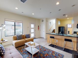 201 Aliso Dr SE APT 4, Albuquerque, NM 87108