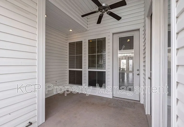 17 Jeffrey Way — Photo 24