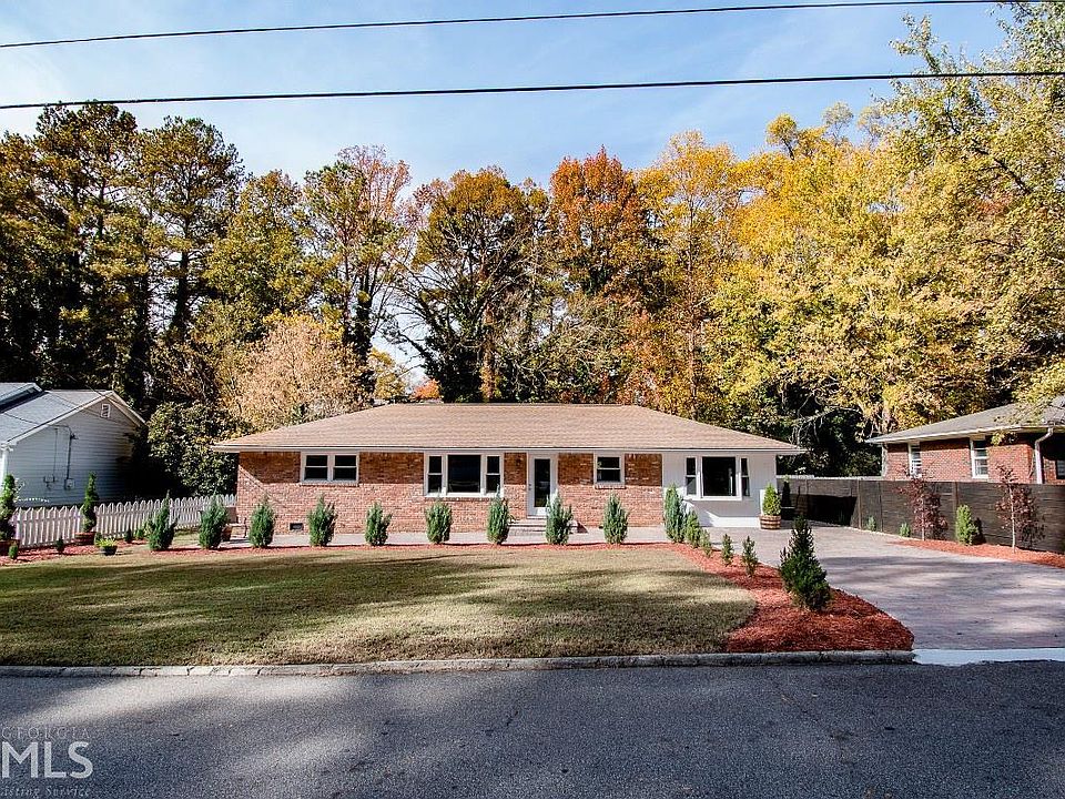 1st image of 450 Oriole Dr SE