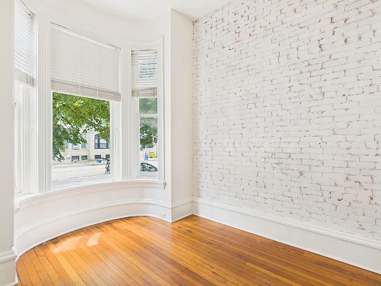 803 N 2nd St — Photo 5