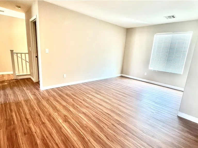 6675 Prairie Dusk Dr — Photo 7