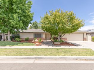 896 E Minarets Ave, Fresno, CA