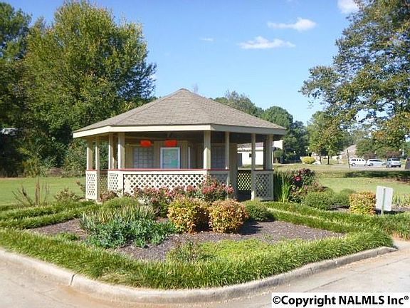 2nd image of 5046 Seven Pine Cir