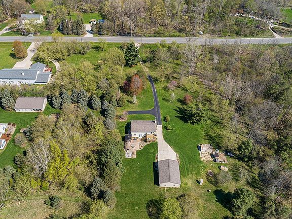 3rd image of 961 Jolly Rd