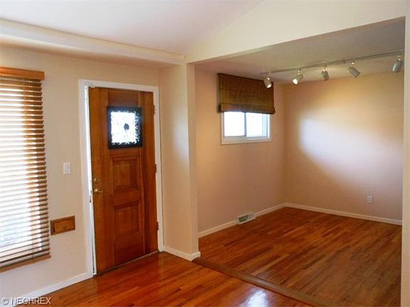 2nd image of 12612 Eastwood Blvd