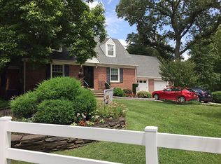 930 Park Dr, Cherry Hill, NJ 08002