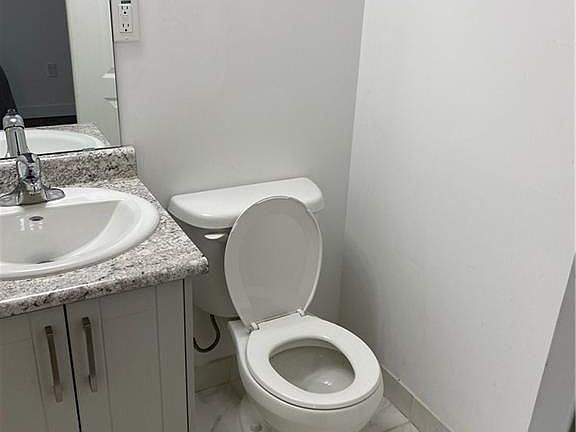 5th image of 59 Denistoun St