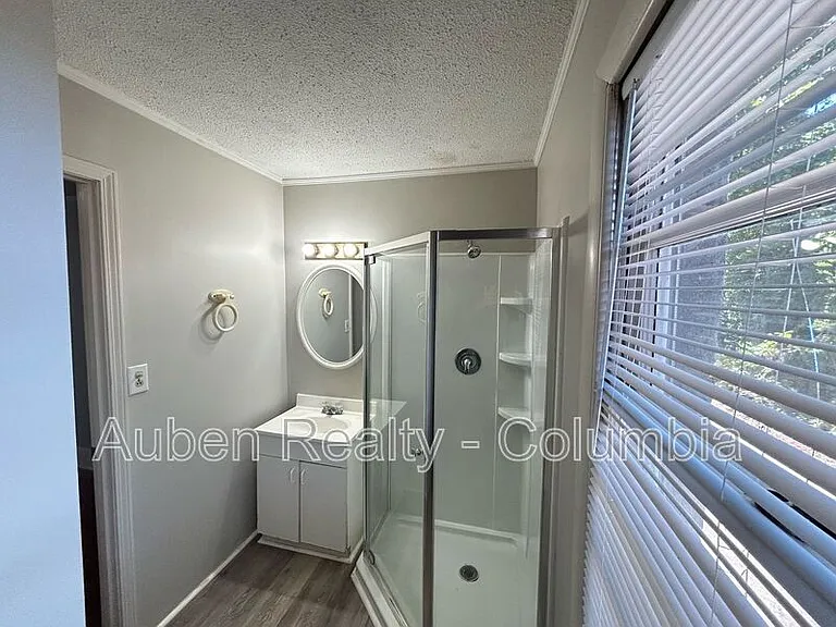 1414 S Kilbourne Rd — Photo 3