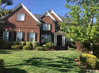 2136 Crigan Bluff Dr, Cary, NC 27513