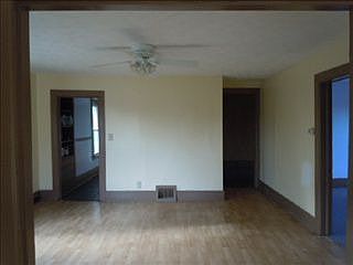 3rd image of 1001 S 6th St