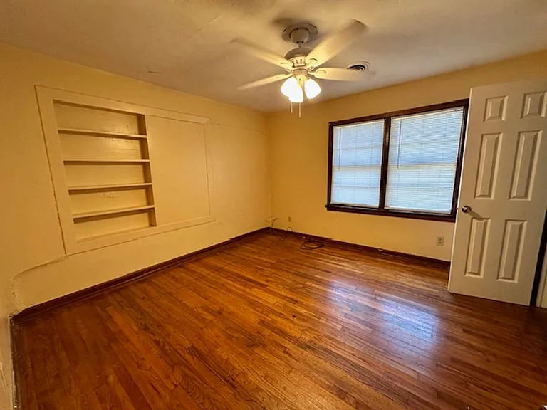 1725 Airport Dr — Photo 21