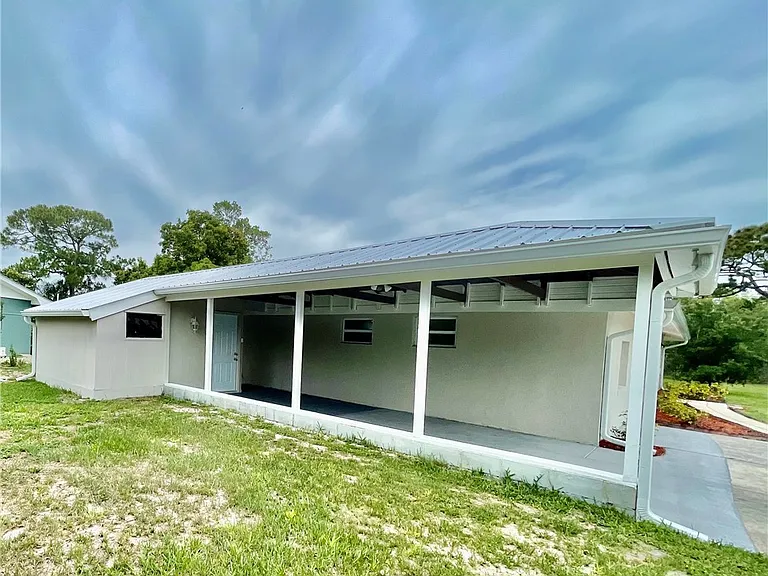 1409 Palm Way — Photo 9