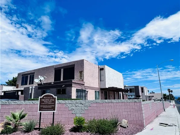 3671 Villa Knolls East Dr, Las Vegas, NV 89120