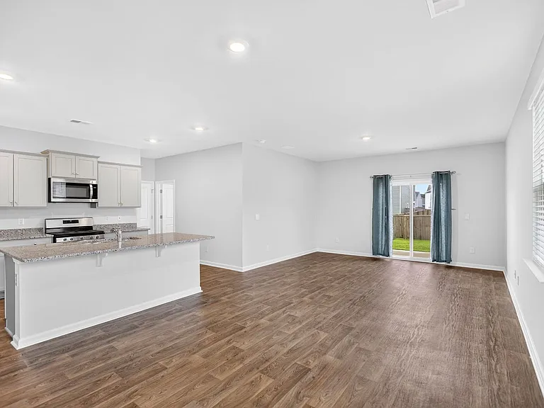 129 Holly Leaf Ln — Photo 4