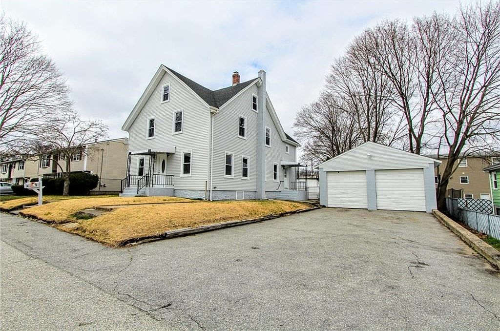 29 Auburn Ave, Johnston, RI 02919 Zillow