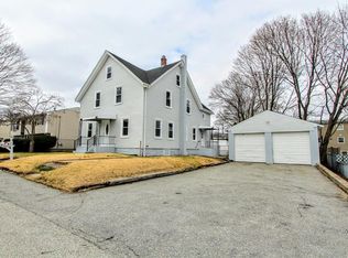 29 Auburn Ave, Johnston, RI 02919