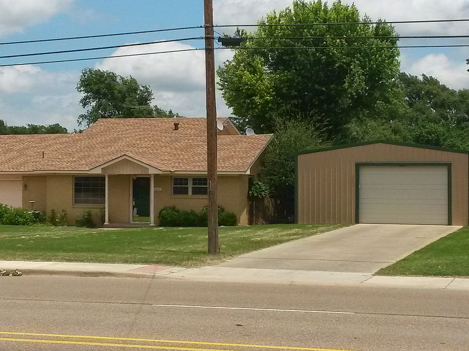 2nd image of 1211 S Alan L Bean Blvd
