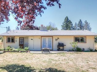 1389 Pansy Ln, Grants Pass, OR 97527