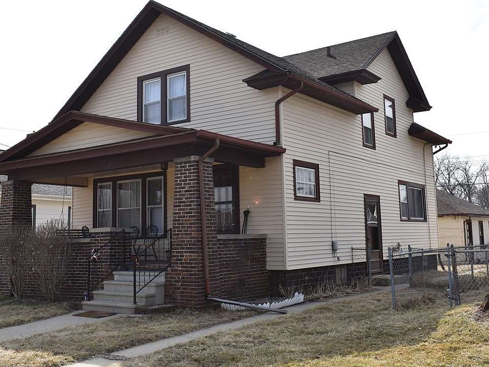 1st image of 611 N Palm St