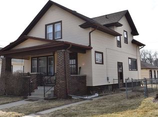 611 N Palm St, Janesville, WI 53548