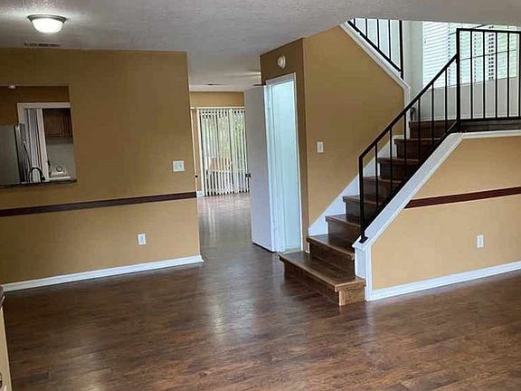 4th image of 2654 Brandon Cir