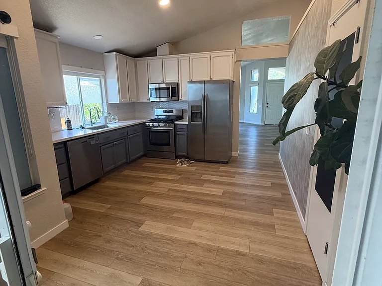 Kitchen- includes fridge and microwave