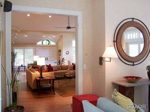 5th image of 106 Kings Creek Cir