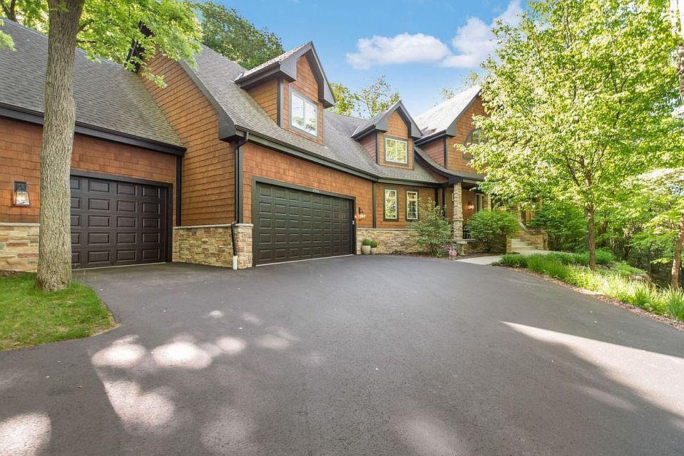 12026 North Ridgeway Ln, Mequon, WI 53097 Zillow