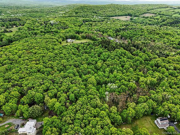 5th image of Quarfelt Road