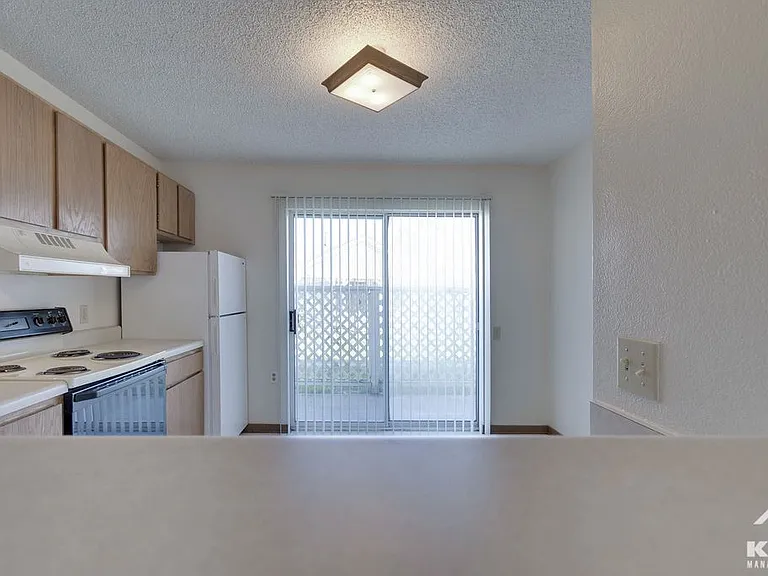 Walnut River Residences — Photo 7