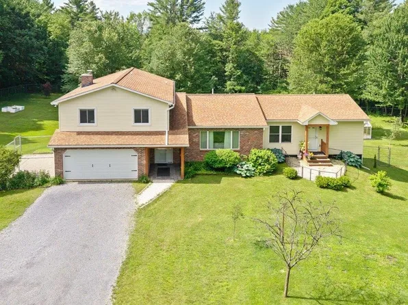678 Pond Road, Hinesburg, VT 05461