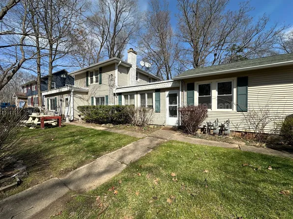 45 Leitch Dr APT B, Battle Creek, MI 49015