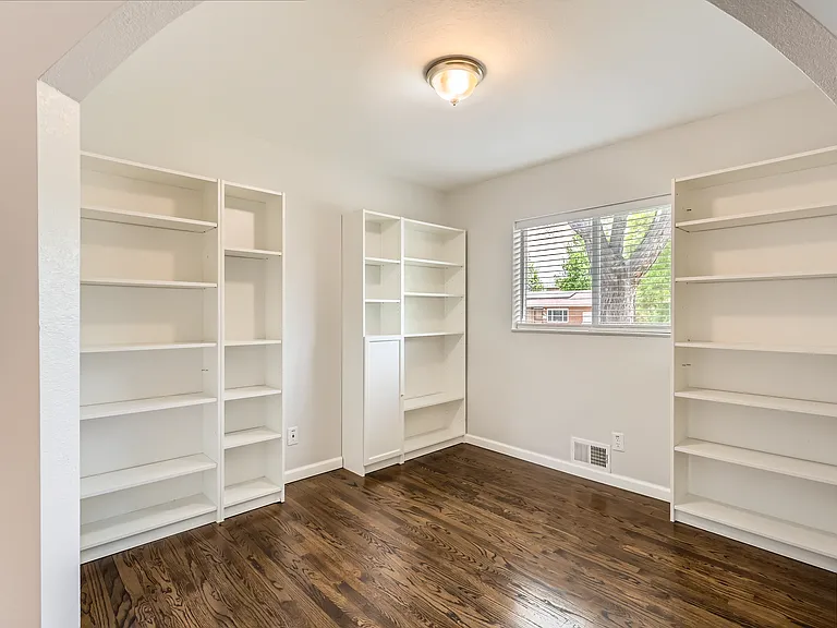 3066 S Wolff St — Photo 3