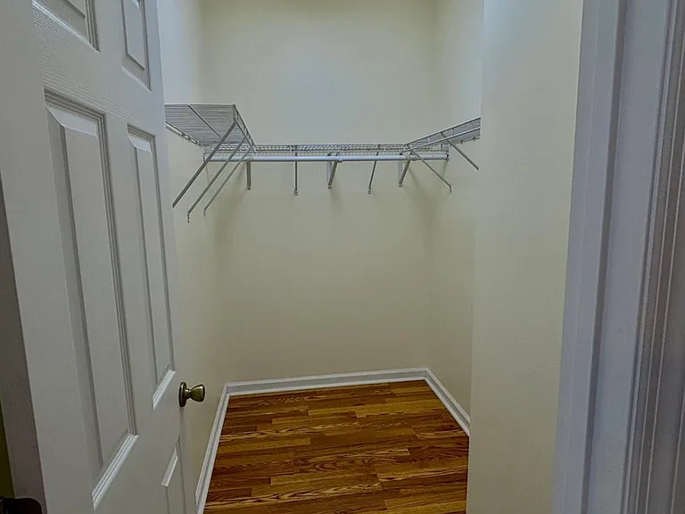 Walking closet