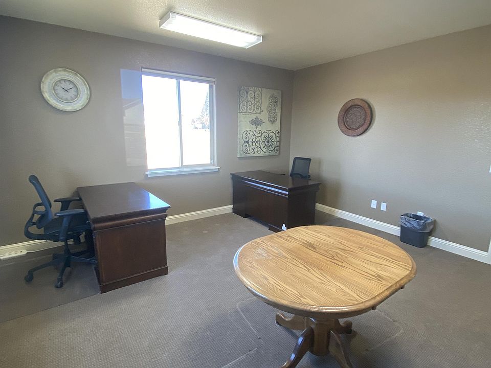 2nd image of 1800 Edinburgh St #3N
