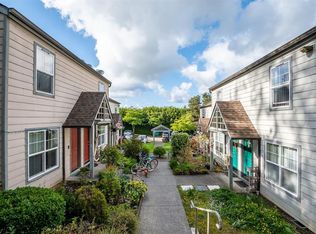 357 Elk Creek Rd, Cannon Beach, OR 97110