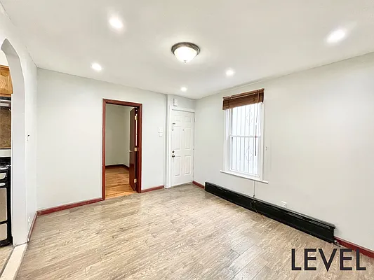 Rented by Level Group | media 14