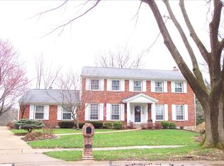 420 Caprice Gardens Ct, Ballwin, MO