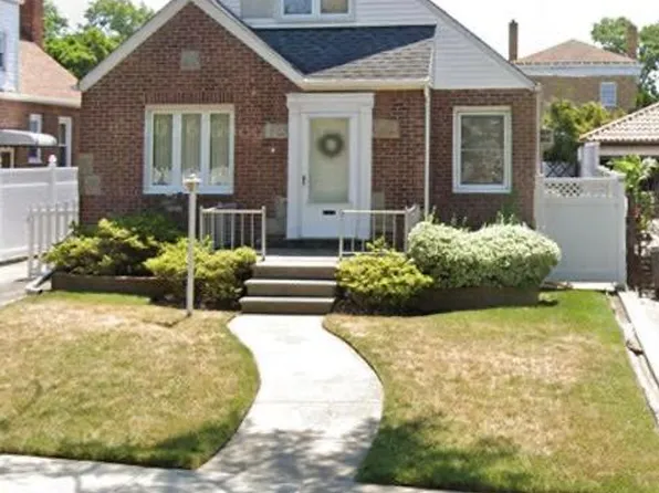 14586 8th Avenue, Whitestone, NY 11357