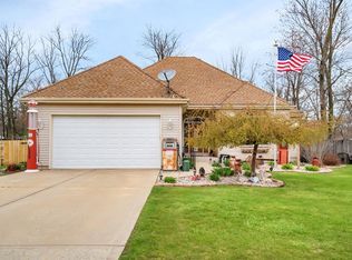 878 W Kennedy Rd, Braidwood, IL 60408