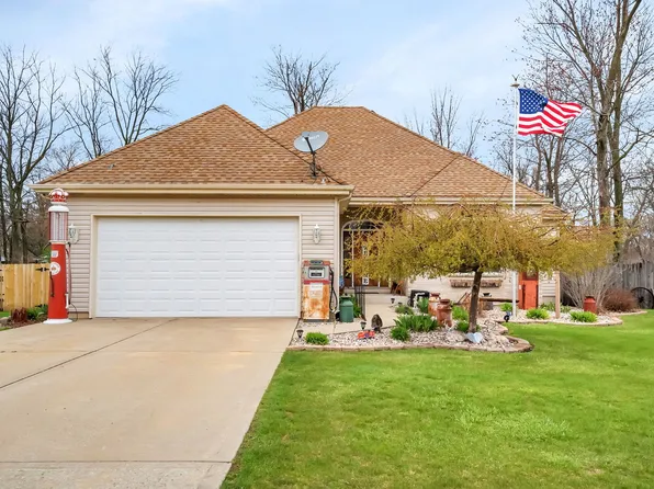878 W Kennedy Rd, Braidwood, IL 60408
