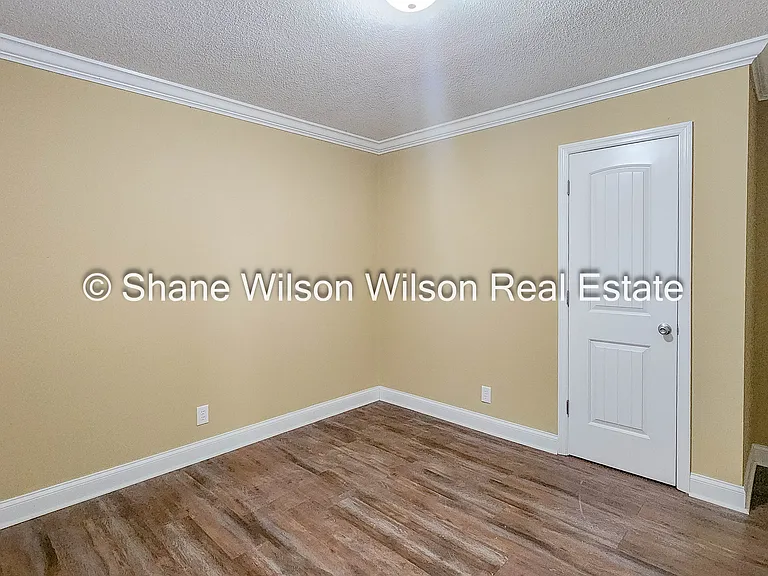 151 Kathy Dr — Photo 11