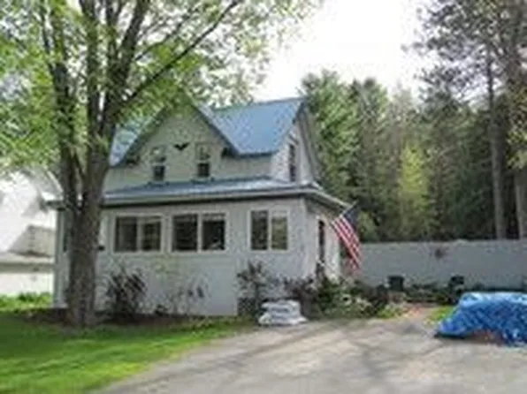 41 Jenkins St, Saranac Lake, NY 12983
